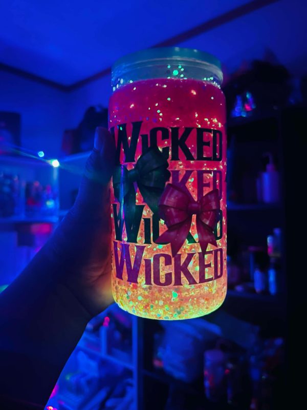 16 oz Wicked Glow in the dark Snowglobe cup